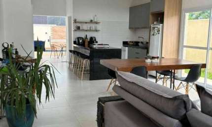 Casa com 3 dormitórios à venda, 165 m² por R$ 1.150.000,00 - Condomínio Terras do Vale - Caçapava/SP