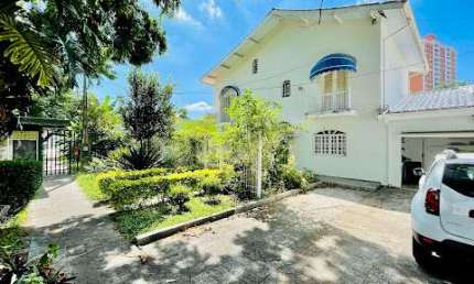 Casa com 3 dormitórios para alugar, 165 m² por R$ 11.027,00/mês - Jardim Apolo I - São José dos Campos/SP