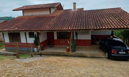 Casa com 3 dormitórios à venda, 210 m² por R$ 690.000,00 - Fazenda Rio Claro - Paraibuna/SP