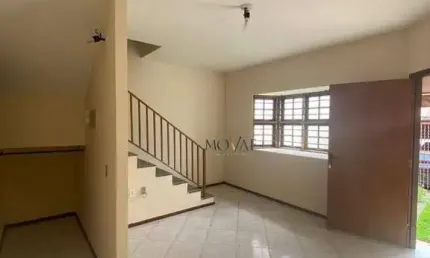 Sobrado para Locação em Village – 110m² | 3 Dormitórios + Quintal