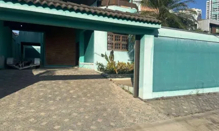 Casa com 5 dormitórios à venda, 400 m² por R$ 2.335.000,00 - Jardim das Colinas - São José dos Campos/SP