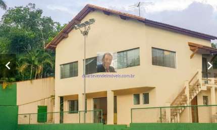 Vende-se Casa Diferenciada Open Space, em condomínio Vila Verde Km 36 Rapos