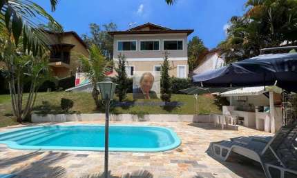 Vende-se Casa no Cond. Nova Higienópolis - 4d/3sts. Linda, confortável, lar