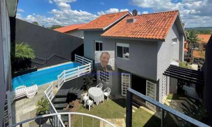 Vende-se Casa no Cond. SP II - 5d/3sts REFORMADA, lareira, piscina, salão d