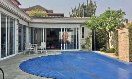 Vende-se Casa 4 suítes, Área Gourmet no Alphaville 5.