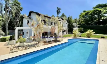 Casa no Cond Dom Henrique II - 5stes. Moderna e impecável, piscina, gourmet