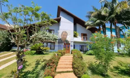 Casa no cond pq das artes - 4 suítes. home office, gourmet, piscina e pomar