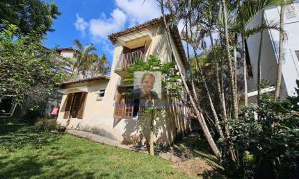 Casa 3dorm/1suíte, 240 mts, Condomínio Vila Verde, Km 36 Raposo Tavares. O