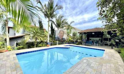 Casa no Cond Euroville - 4 dorms / 2 sts, linda c/ vista, lareira, piscina,