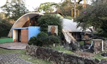 Aluga-se ou Vende IMÓVEL Oportunidade Única: Um Ícone da Arq. Brasileira.