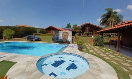 Vende-se Linda Casa Chácara, no Cond. Porta do Sol, km 63 da Castelo Branco