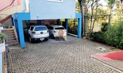 Casa TERREA 3DORM/1SUITE, em Condomínio, com edicula e Suíte ANEXO.