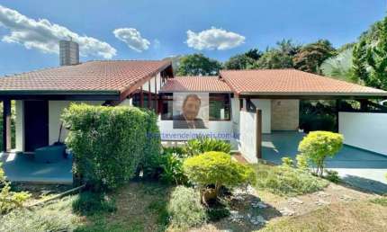 Vende-se Casa no Cond. Recanto Inpla - 2 suítes no corpo principal + 1 suít