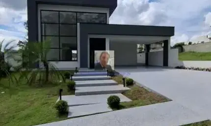 Vende-se Casa Térrea à Venda no Condomínio Reserva Santa Maria Nature - Gra