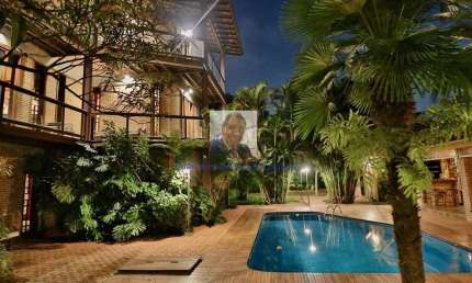 Vende Casa no Cond. Morada dos Pássaros / Aldeia da Serra - 7 ste (5 na cas
