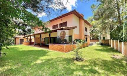 Vende-se Casa no Cond. Sto Antônio do Forte 7d/5sts. Piscina, grande quiosq