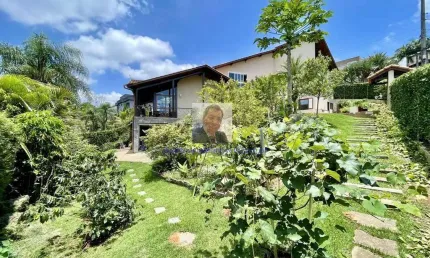 Vende-se Casa no Cond Pq das Artes - 4d/2sts, casa de esquina, semi-térrea,
