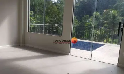 Casa com 3 dormitórios à venda, 130 m² por r$ 560.000,00 - itaipu - niterói/rj