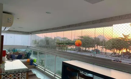 Apartamento com 136m2 frente, vista mar em charitas