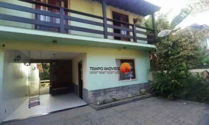 Casa  a Venda com 3 Quartos  por R$ 440.000 - Badu - Niterói/RJ