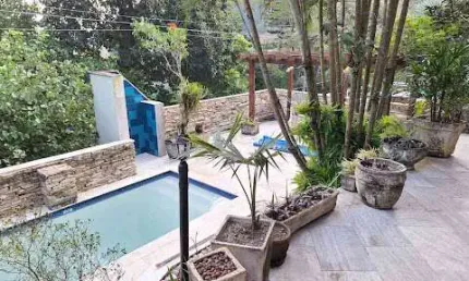 Casa com 4 dormitórios à venda, 235 m² por R$ 1.300.000,00 - Itaipu - Niterói/RJ