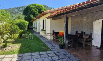 Casa com 4 quartos , 280 m² por R$ 1.600.000 - Maralegre - Niterói/RJ