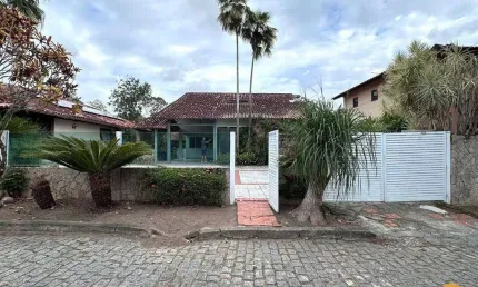 Casa com 4 dormitórios à venda, 200 m² por R$ 1.380.000,00 - Mata Paca - Niterói/RJ