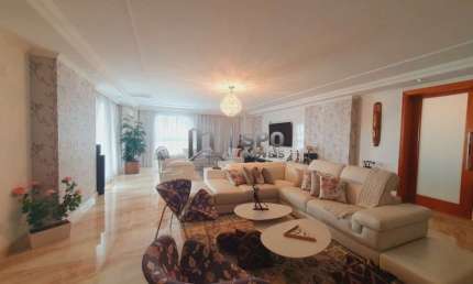 Apartamento Impecável, Mobiliado, de 370m²,  Jardim Marajoara, Cond. Reserva Casa Grande , 4 suítes
