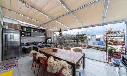 Cobertura para  venda no Jardim Marajoara com 4 quartos, 1 suíte, 3 vagas, 240m², terraço!