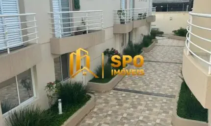 Casa de condominio com 113m², à venda com 3 dormitorios, 1 suite, 2 vagas e churrasqueira.