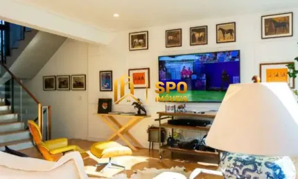 'Excelente casa mobiliada em Condomínio fechado no Brooklin à venda e disponível para locação'