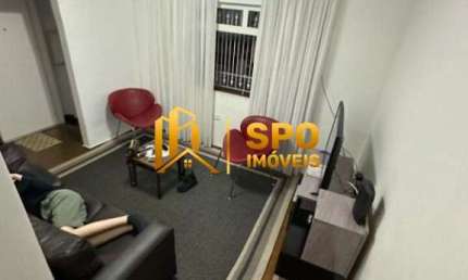 Sobrado a venda, com 2 quartos, 2 banheiros, sala, cozinha, quintal.