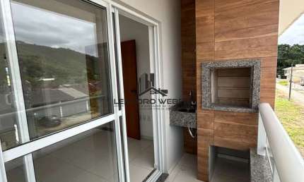 Apartamento no Centro de Antônio Carlos - 2 Dormitórios - Sacada com Churrasqueira