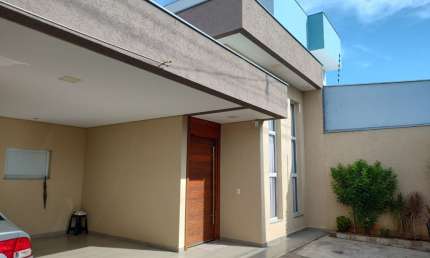 Casa com 3 quartos à venda na Vila Hortência, Sorocaba 