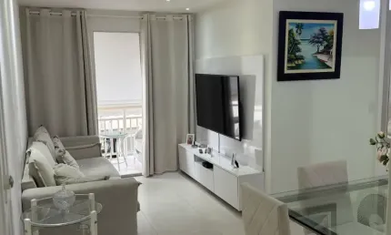 Apartamento com 3 Quartos (1 Suíte), totalmente planejado, semimobiliado e em ótima localização!!