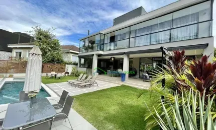 Casa com 4 dormitórios à venda, 513 m² por R$ 5.499.990,00 - Granja Viana - Carapicuíba/SP