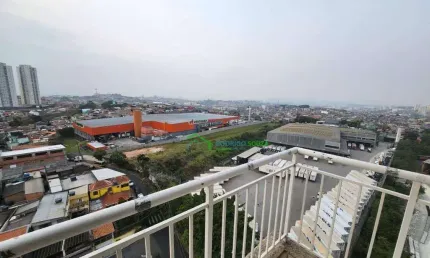 Casa á venda no Condomínio Center Village, Jardim Veloso, Carapicuíba/SP