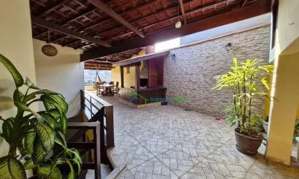 Casa ampla com 3 moradias e vista privilegiada na vila creti, carapicuíba.