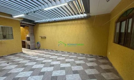 Casa com 3 dormitórios à venda, 150 m² por r$ 745.000,00 - vila caldas - carapicuíba/sp