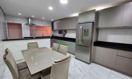 Casa com 4 dormitórios à venda, 240 m² por r$ 670.000,00 - parque roseira - carapicuíba/sp