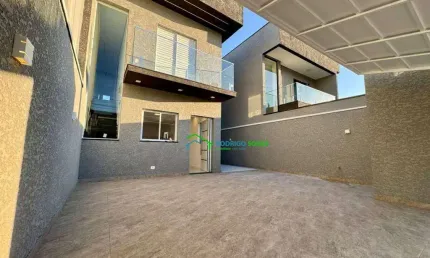 Casa com 3 dormitórios à venda, 101 m² por R$ 815.000,00 - Jardim Maria Beatriz - Carapicuíba/SP