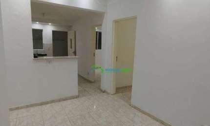 Casa com 2 dormitórios para alugar, 55 m² por R$ 1.250,01/mês - Vila Dirce - Carapicuíba/SP