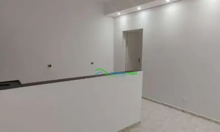 Casa com 1 dormitório para alugar, 50 m² por R$ 1.050,01/mês - Vila Dirce - Carapicuíba/SP