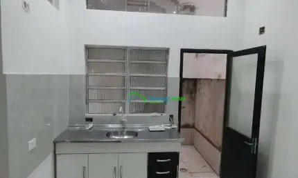 Casa com 2 dormitórios para alugar, 55 m² por R$ 900,01/mês - Vila Dirce - Carapicuíba/SP