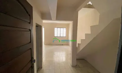 Casa com 3 dormitórios à venda, 83 m² por R$ 380.000,00 - Vila Menk - Carapicuíba/SP