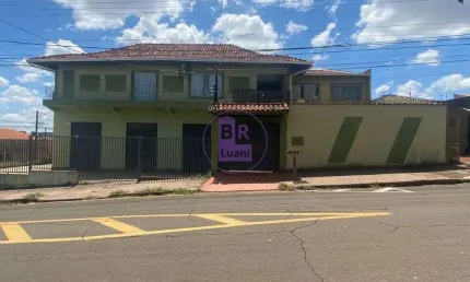 Sobrado residencial com galpao comercial proximo ao Shopping Boulevard