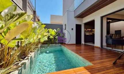 Excelente sobrado alto padrao em Condominio Fechado, otima localizacao
