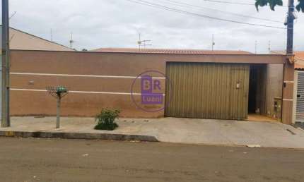 Casa com 4 quartos à venda no Antares, Londrina , 167 m2 por R$ 480.000