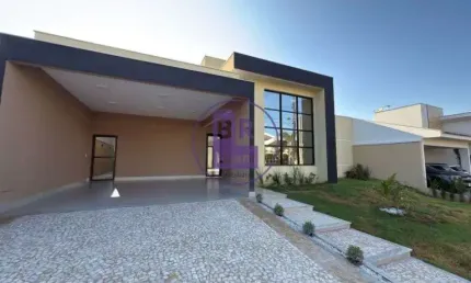 Encante-se com esta casa completa para voce e sua familia