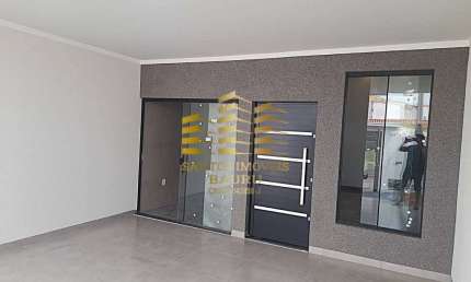 Excelente Residência com 3 Dormitórios sendo um suíte - Vila Souto - Bauru.